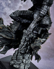 Load image into Gallery viewer, Berserk Figure - Guts Berserker Armor 23cm PVC Statue
