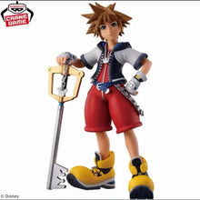 Load image into Gallery viewer, Kingdom Hearts Sora Figure - Banpresto Grandista 24cm Statue with Kingdom Key
