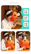 Load image into Gallery viewer, Chainsaw Man Pochita Plush - Soft Stuffed Chainsaw Devil Doll (20cm / 25cm / 40cm)
