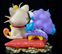 Load image into Gallery viewer, Pokemon Pikachu Meowth Crossdressing Figure
