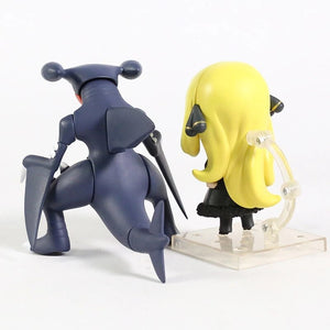 Pokemon Garchomp & Cynthia Collectible Figure