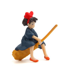 Load image into Gallery viewer, Kiki&#39;s Delivery Service Action Figures
