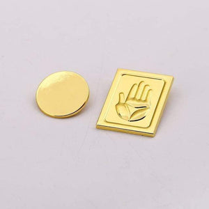2Pcs JOJOS BIZARRE ADVENTURE Brooch pins Round Brooches Metal Kujo Jotaro Hats Badge Pin - TheAnimeSupply